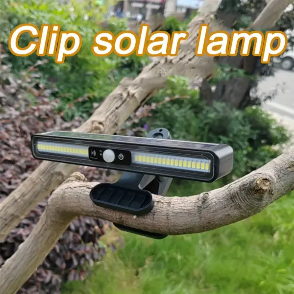 1/2PCS Super Bright Solar Clip-On Landscape Light Portable Solar Powered Security Light Outdoor Waterproof Solar Fence Light New