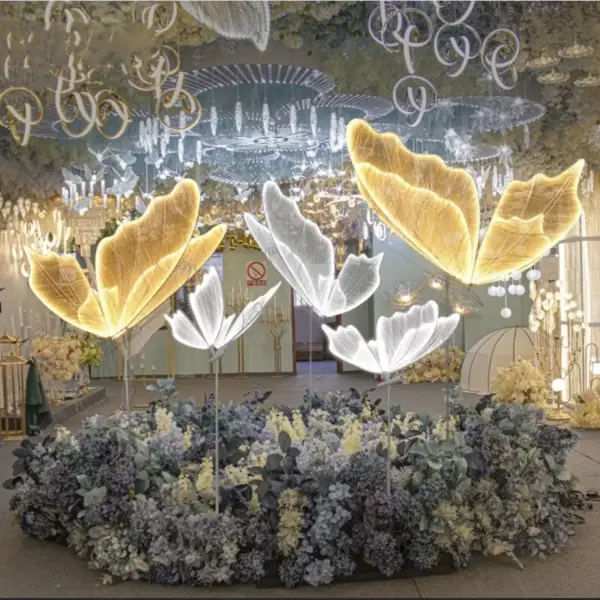 Wedding Ceiling Light Butterflies LED Lace Lamp Romantic Creative Hanging Butterfly Road Load Walkway on Party Stage Lights.
