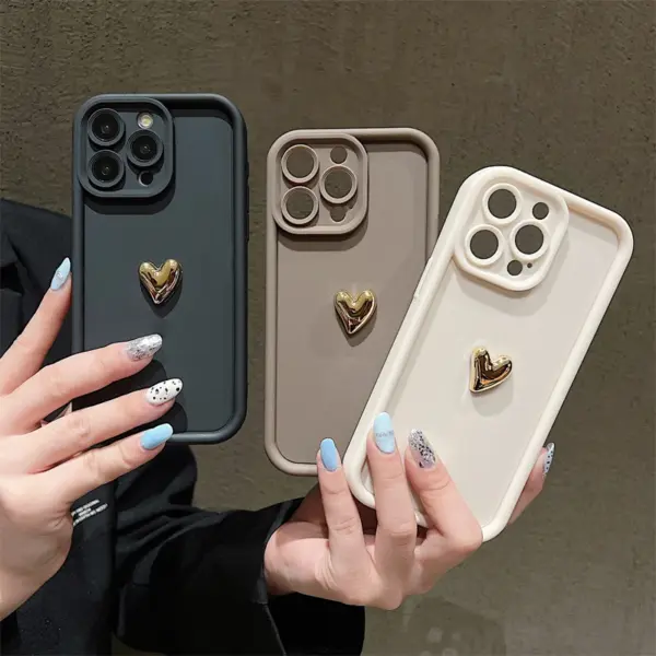 3D Gold Heart Silicone Soft Phone Case For iPhone 15 14 13 12 11 16 17 Pro Max XS XR 7 8 Plus SE Shockproof Candy Matte Cover
